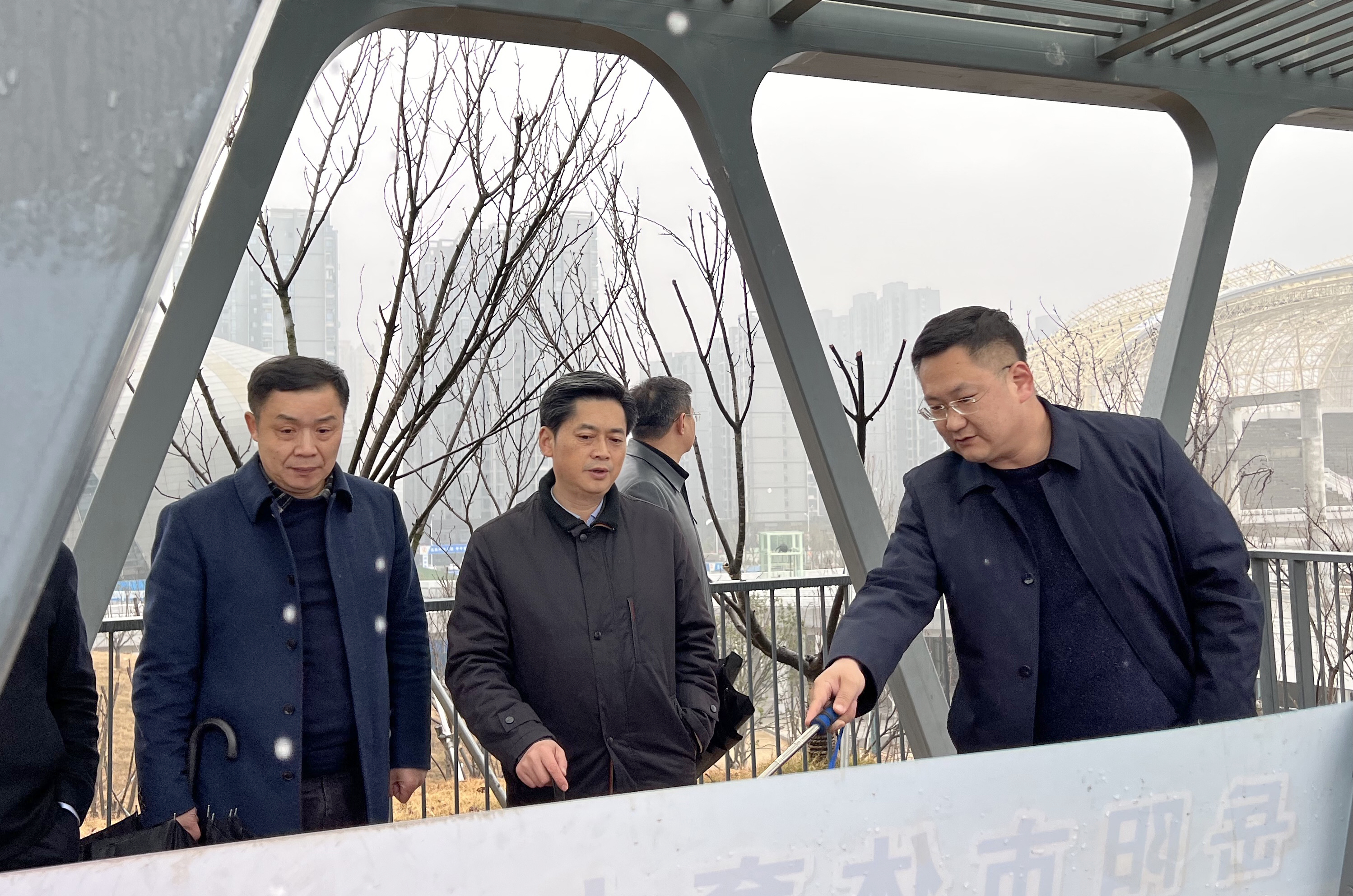 1月24日下午，趙岳平率隊調(diào)研省運會場館建設(shè)工作.jpg